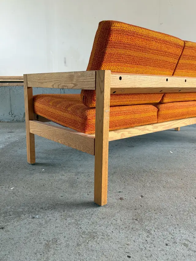 vintage mid century couch/sofa in Couches & Futons in Ottawa - Image 7