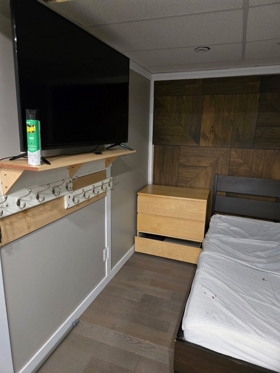Studio Basement Suite 4