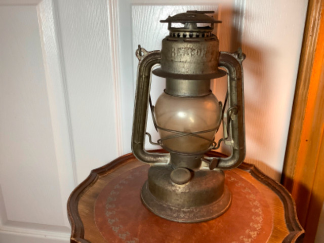 #2 Antique/Vintage Beacon GSW Guaranteed Wind Proof Lantern  in Arts & Collectibles in Belleville