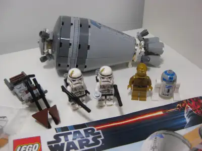 Lego Star Wars Droid Escape (complete with manual), View more