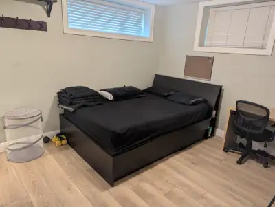 Hello! Here is a walk through video: https://youtube.com/shorts/ZiiEpX0crzo We have one large master...