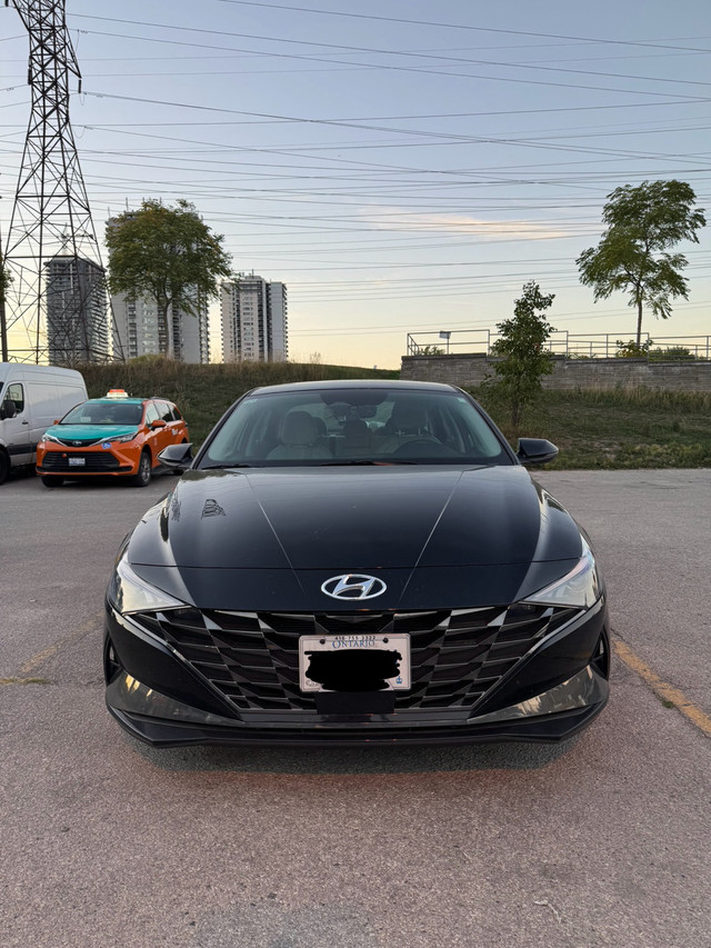 Hyundai Elantra Luxury 4D in Cars & Trucks in City of Toronto
