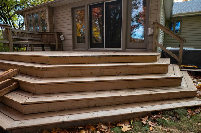 Fence and deck installation in Fence, Deck, Railing & Siding in Mississauga / Peel Region - Image 3