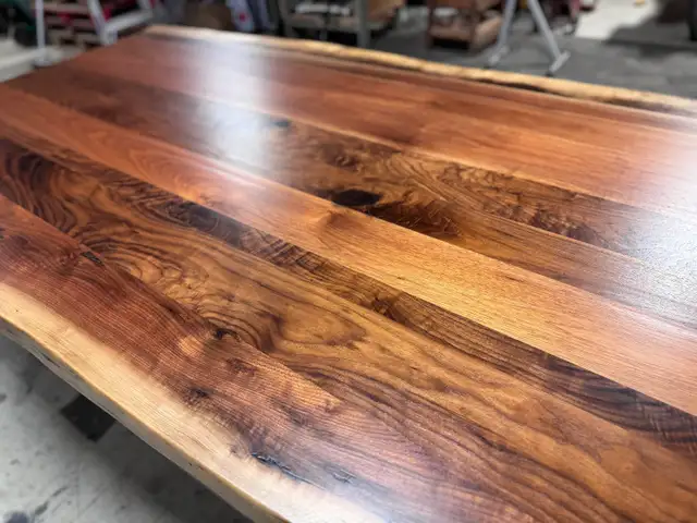 walnut dining table in Dining Tables & Sets in Mississauga / Peel Region - Image 8