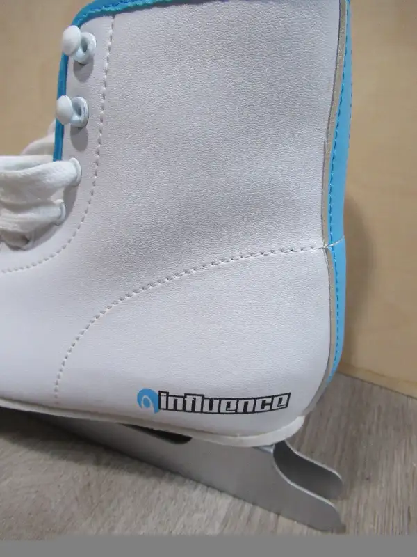 double blade skates in Skates & Blades in City of Montréal - Image 7