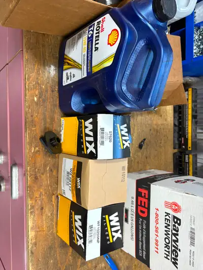 3 new wix filters, 1.5L Rotella T6 and Oil filter tool. Were for a 2017 Ram 6.7L Cummins. WF10112 57...