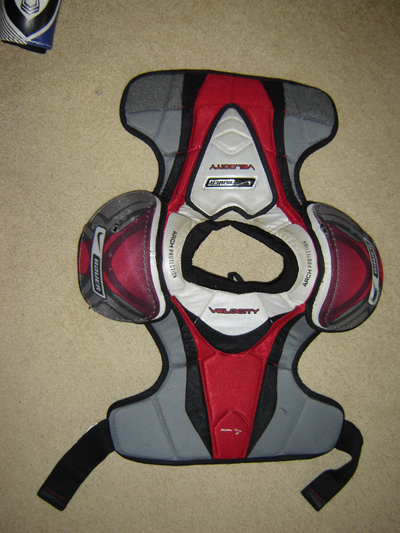 Kid's hockey protective gear, View more