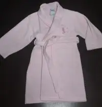 Bathrobes for girls in size 4-5 in EUC