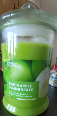 Apple Candle