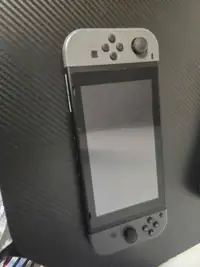 Nintendo switch with games and case (550$)