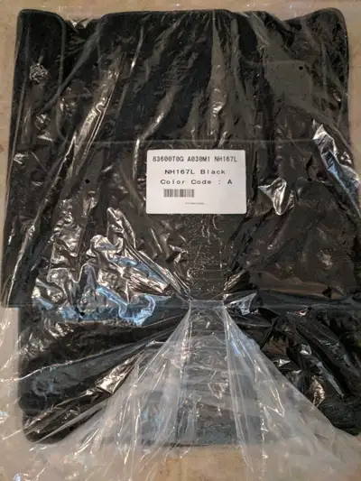 BRAND NEW ORIGINAL GENUINE FACTORY HONDA CARPET FLOOR MATS 1 SET BLACK-2021 HONDA CIVIC IT WILL FIT...