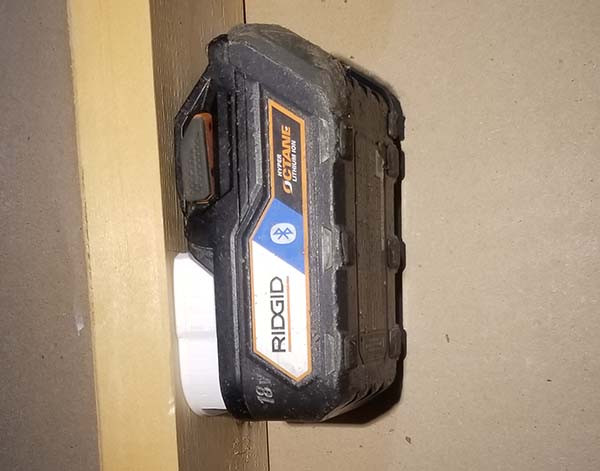 Ridgid battery holder in Power Tools in Kitchener / Waterloo - Image 3