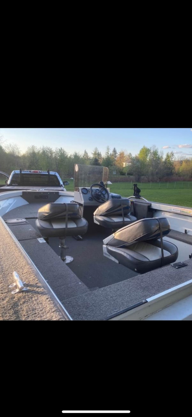 Tracker magna fish 17.5pieds dans Vedettes et bateaux à moteur  à Rouyn-Noranda - Image 2