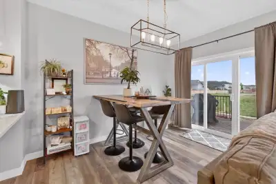 Welcome to this stunning, like-new 2022-built upper-level duplex in the desirable Hamptons community...