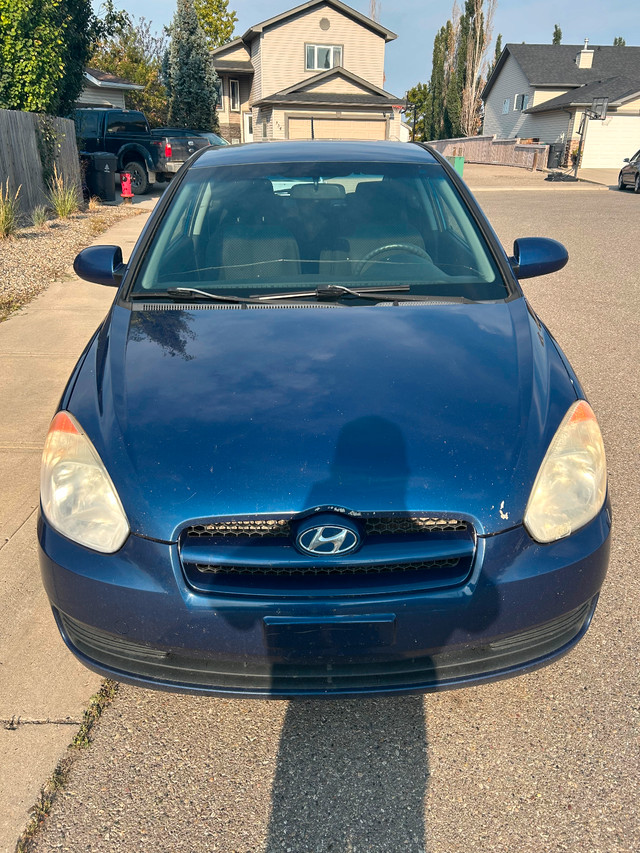 2009 Hyundai Accent - $4200 in Cars & Trucks in Lethbridge - Image 2