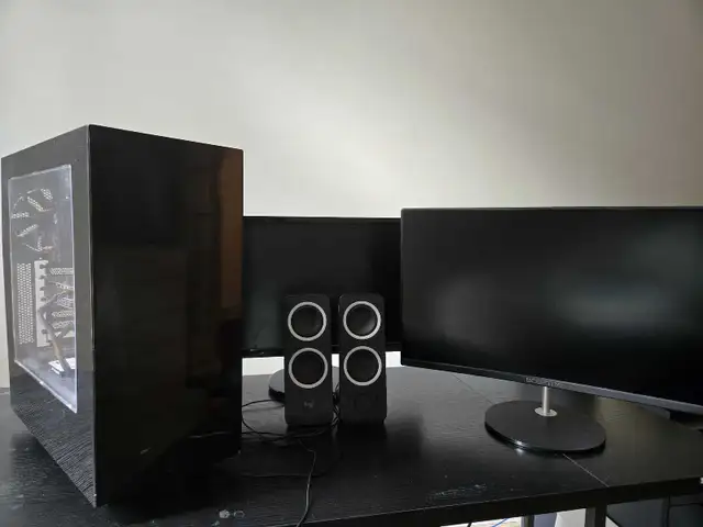 PC gaming + accessories in Desktop Computers in City of Montréal - Image 2