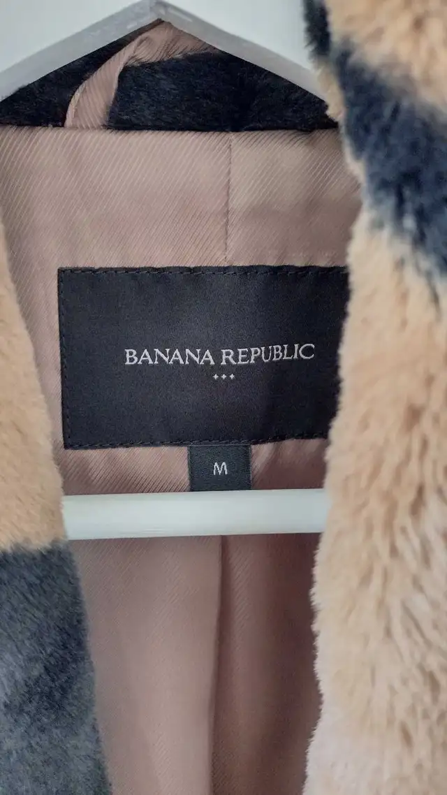 faux -fur coat in Women's - Tops & Outerwear in City of Halifax - Image 3