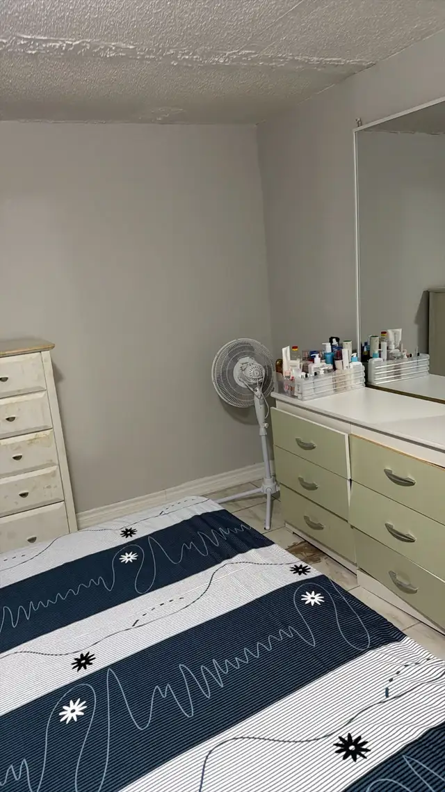 Furnished room available for girls in Room Rentals & Roommates in City of Toronto - Image 7