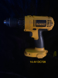 - DeWalt DW728 VSR 14.4V 1/2” Drill / Driver