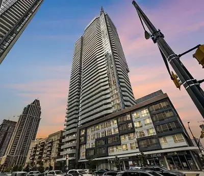 1 bed plus Den in Square One