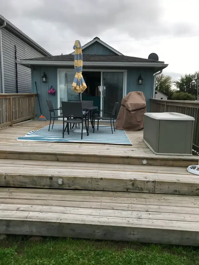 Bugsy's Cottage -Muskie Lake St. Clair- Lighthouse Cove, Ontario in Ontario in Canada - Image 17