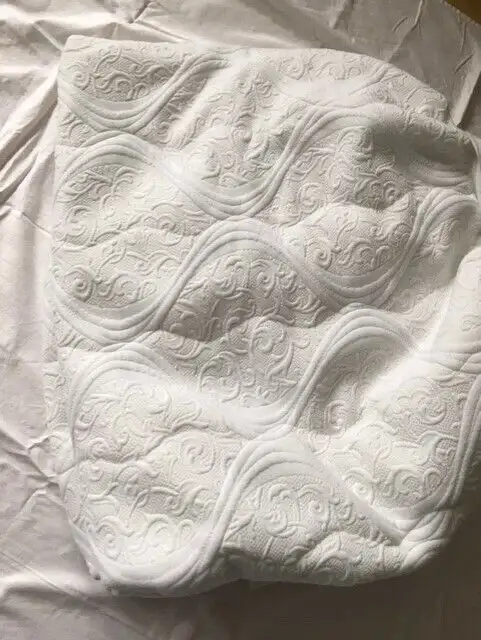 Memory mattress toppers, sheets, duvet covers + more in Bedding in Oakville / Halton Region - Image 7