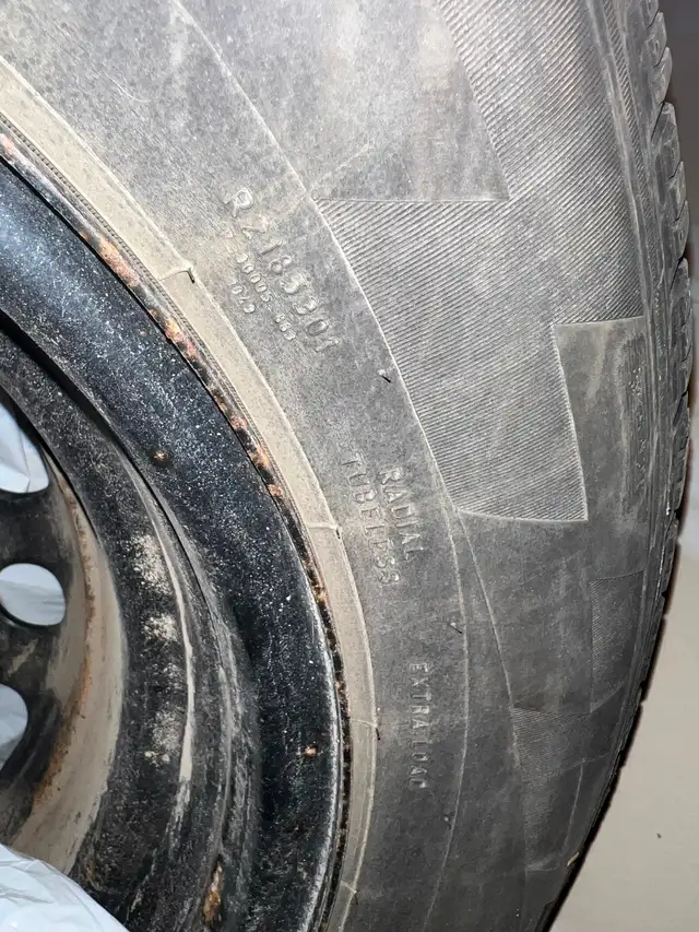 Winter tires on rims, 215/60 R16 99H in Tires & Rims in Ottawa - Image 5