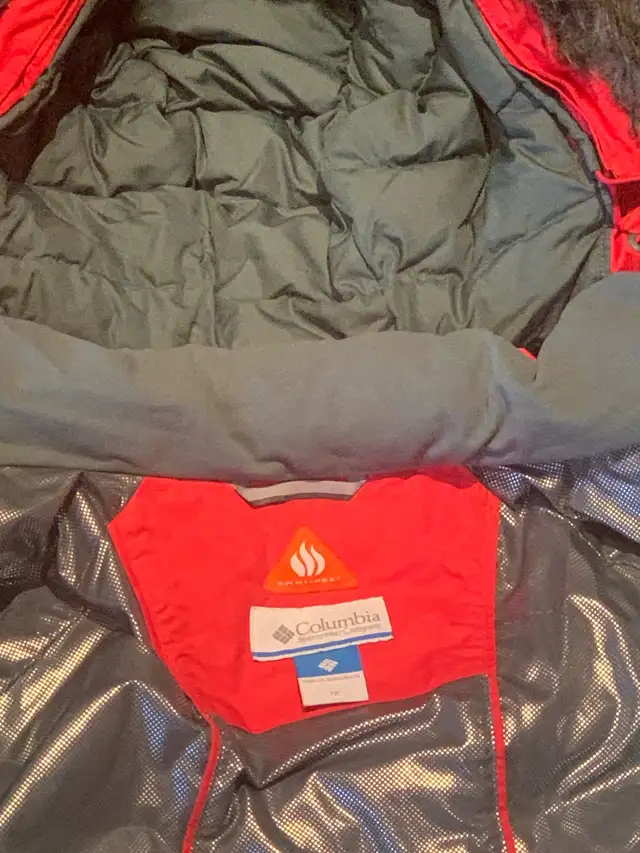 Columbia Women Winter jacket and pants in Women's - Tops & Outerwear in Calgary - Image 3