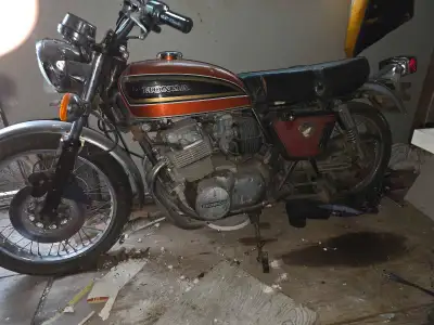 Selling AS IS. It will need a new battery and tune up along with needing a new baffle for exhaust al...