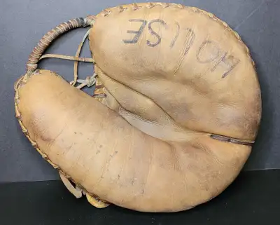 Vintage Rawlings St. Louis Nu Grip Streamlined leather baseball catcher's glove mitt marked with Har...