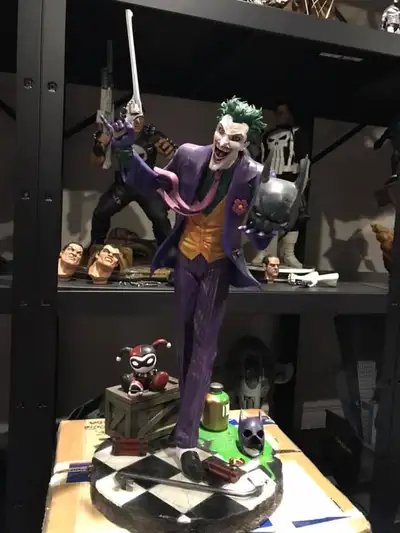 this is a rare 1/4 scale custom kit that was professionally painted. There are no boxes. All of the...