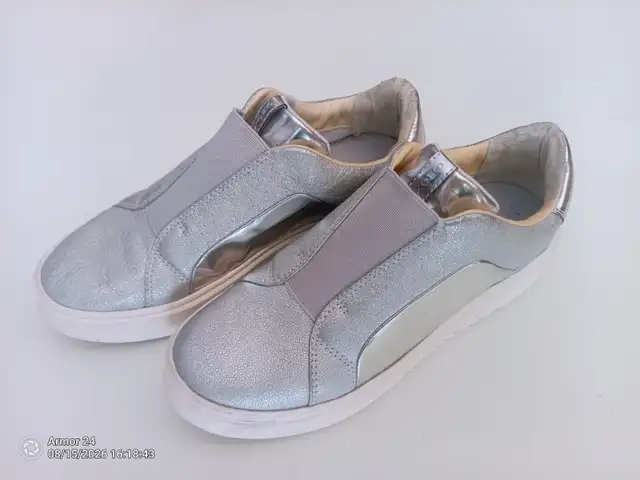 Shoes for sale in Women's - Shoes in Edmonton - Image 5