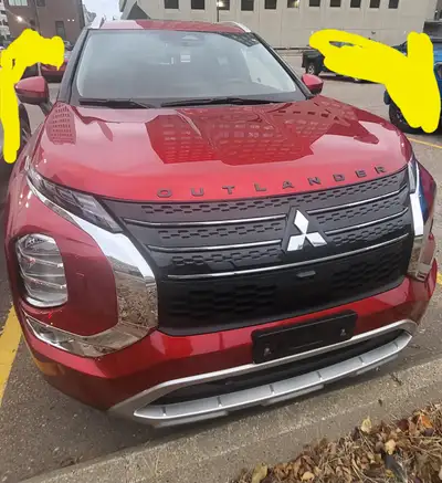 This reliable AWD SEL is next to the top trim.Heated leather seats and steering wheel, extremely low...