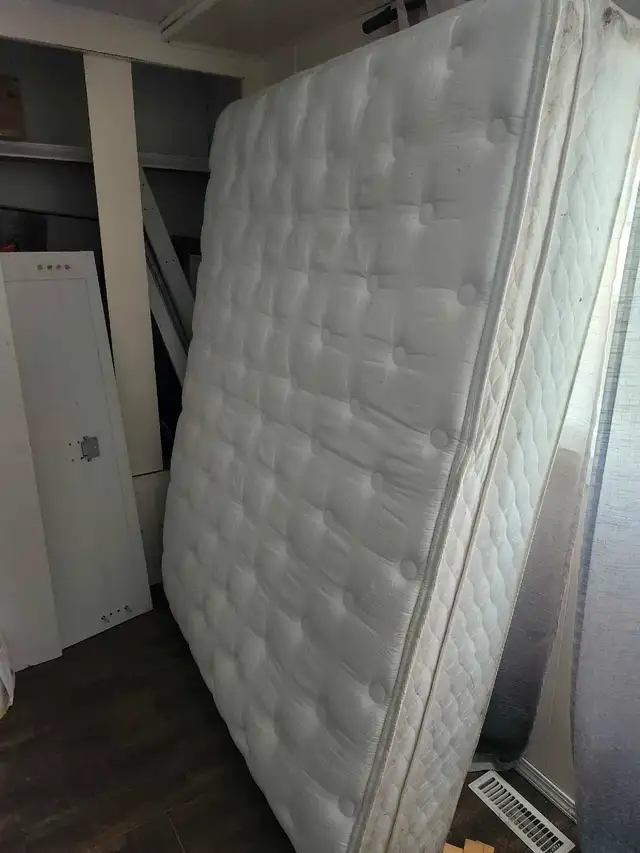 queen mattress 628643647646741220