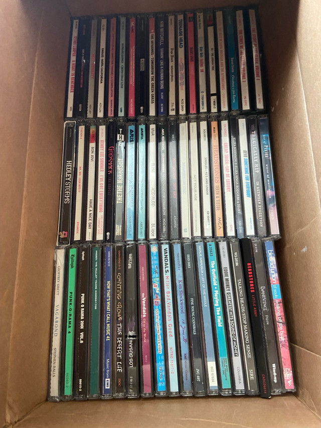 Large collection of CD’s in CDs, DVDs & Blu-ray in Thunder Bay