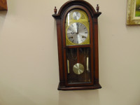 Vintage Daniel Dakota Pendulum Mahogany  Wall Clock