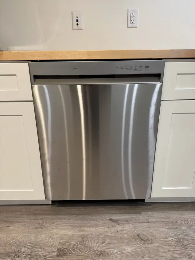 Kitchen Installation & Cabinets | Fast, Clean Work406210111792097284