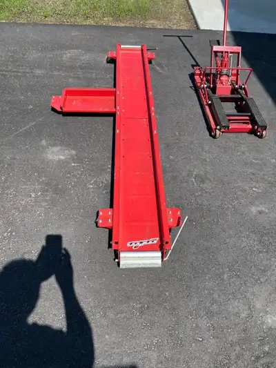 Used, good working condition, pickup in Petawawa, can be delivered in local area.