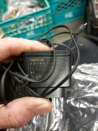 Nokia charging adapter output DC 5V 350mA