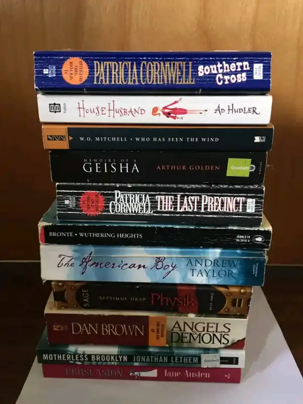 Used Good condition Books for sale62863270188289122