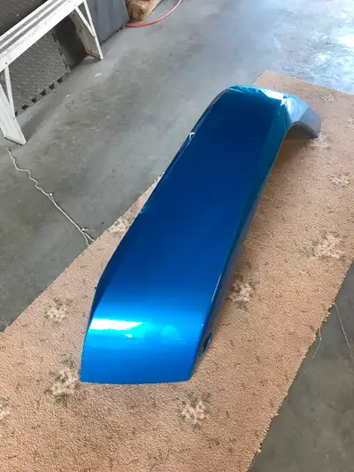 Driver side front fender ,like new, colour-Hydro blue Pearl