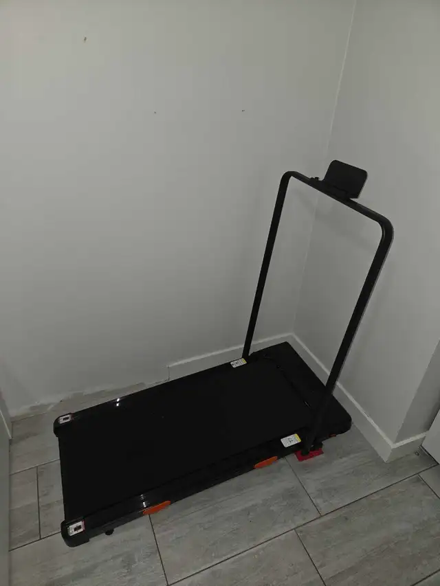 Brand New Walking Pad470040794377103360