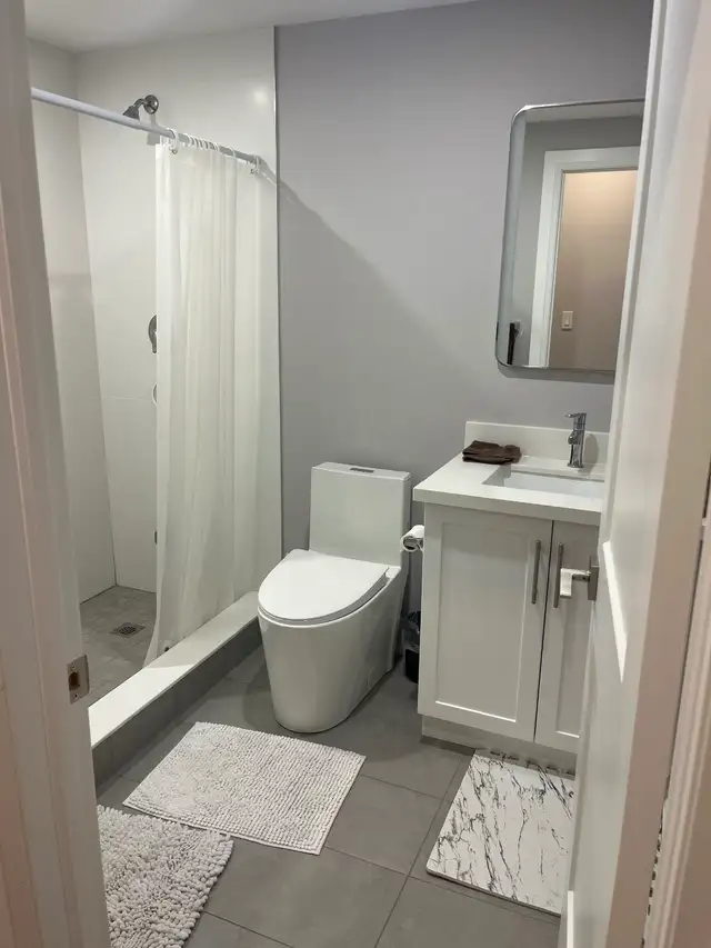 Room for rent. Female only. in Room Rentals & Roommates in Oshawa / Durham Region - Image 4