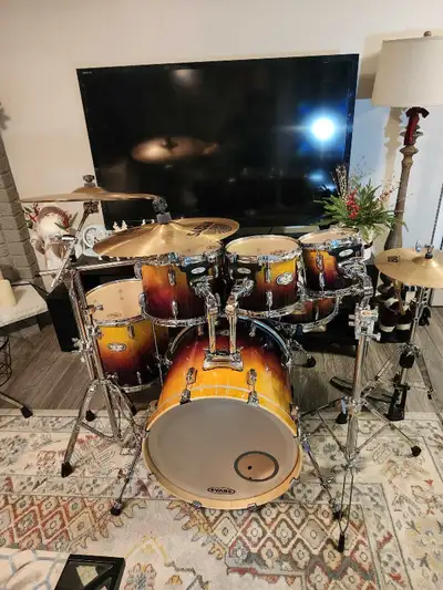 6 pc. Pearl Vision drums, hardware, Maple snare , Sabian cymbals, View more