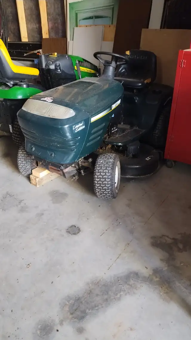 Craftsman Lawnmower in Lawnmowers & Leaf Blowers in Barrie - Image 2