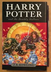 Harry Potter and the Deathly Hallows (livre en anglais)
