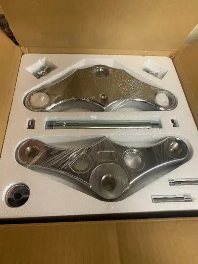 Have a new still in box 5 degree rake billet triple trees For: FXST, FXSTC 1984 thru 2011 WIDEGLIDE...