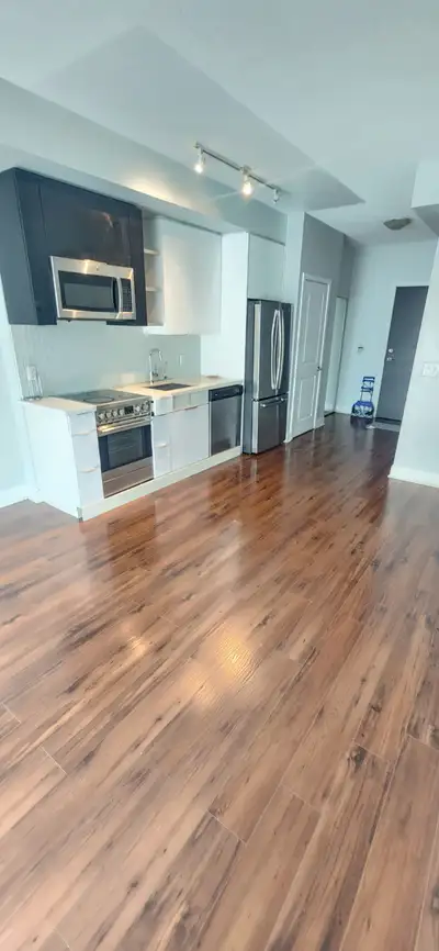 1 bedroom @ 33 Shore Breeze Dr Etobicoke, ON M8V0G1