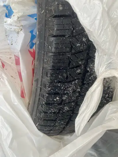 4X Bridgestone Blizzak WS90 Winter Tires slightly used (1 winter season) P225/65R17 on 4 rims for Do...