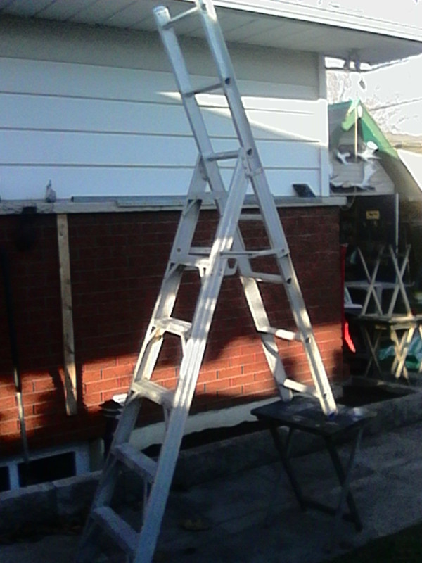 Combination ladder ))REDUCED(( in Ladders & Scaffolding in Ottawa